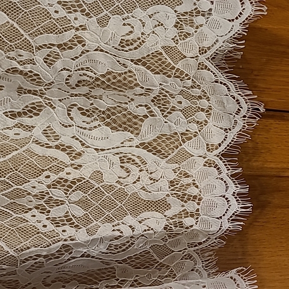 Lace ivory dress - Picture 5 of 5